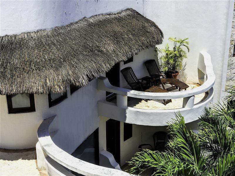 Blue Parrot Suites Плайя-дель-Кармен Екстер'єр фото